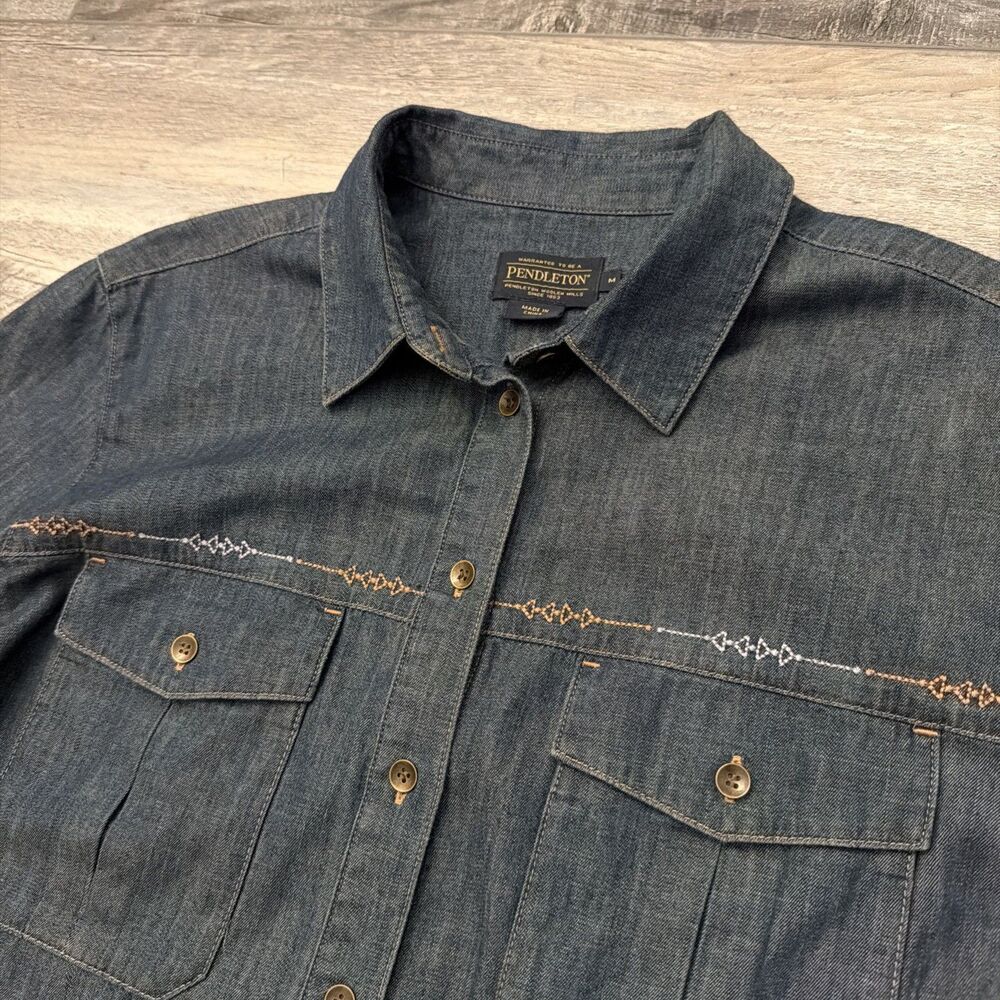 Pendleton Shirt Womens Med Blue Chambray Originals Long Sleeve Button Up Cotton
